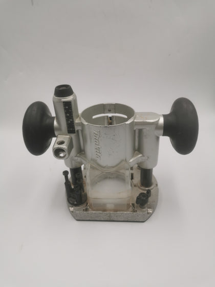 Makita RT0700C Router 240v With Plunger