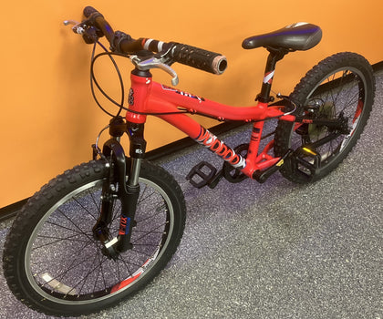 ** Collection Only ** Voodoo Sobo Junior Mountain Bike - 20