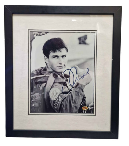*TOP GUN* TOM CRUSE SIGNED PICTURE(WITH CERTIFICATE OF AUTHENTICITY)