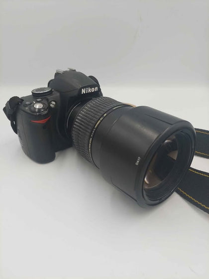 Nikon D3000 With Tamron AF 70-300mm F/4-5.6 LD Tele Macro Lens