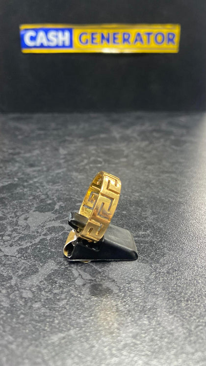 22ct Gold Gents Fancy Ring (Size W), 8.96g