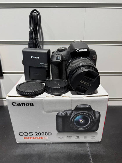 Canon EOS 2000D Black + 18-55mm IS II