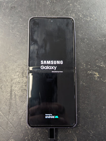 Samsung Galaxy Z Flip3 5G 128GB - Phantom Black - Unlocked - New