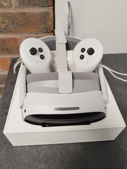 PICO 4 Ultra All-in-One VR 256GB Headset (With Controllers)
