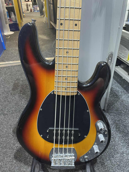 Harley Benton 5 string deluxe series bass