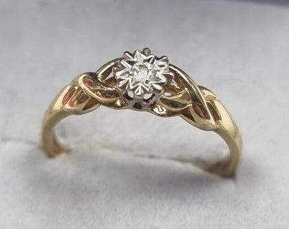 9ct Gold Diamond Ring Size Q1/2