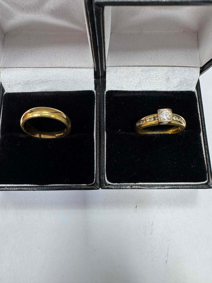 18ct Gold Engagement & Wedding Ring Set 9.03g – UK Sizes N & M – **Hallmarked**