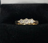 9K - Yellow Gold Ring With Clear Stones - 1.87g - Size J - Hallmarked