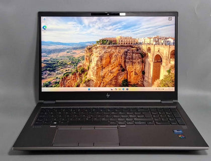 HP Zbook Fury 15 G8/Xeon W-11955M/64GB RAM/1TB SSD/RTX A2000/15