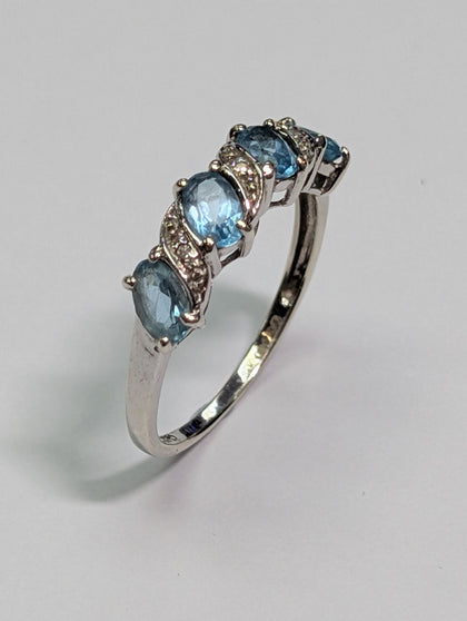 9ct White Gold Diamond & Blue Stone Ring - Size M