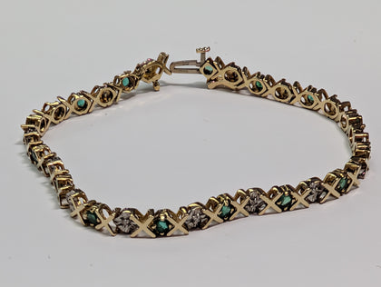 9ct Gold Diamond & Emerald 7” Bracelet