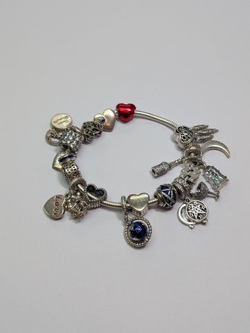 Pandora Bracelet With 18 Charms