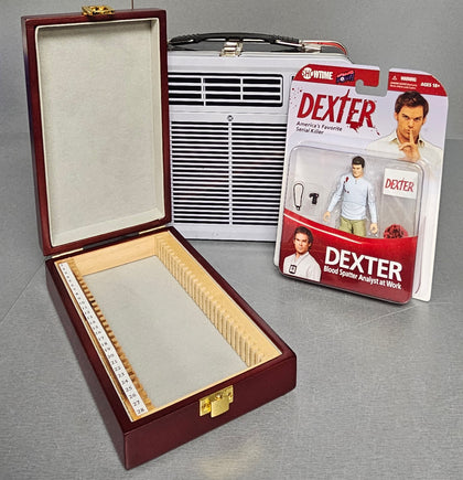 Dexter, Tan Tote with Blood Slide Box with Action Figure **Collection Only**
