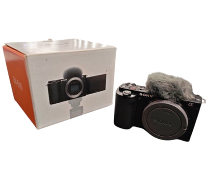 Sony ZV-E10 Digital Camera - Body Only **Boxed**