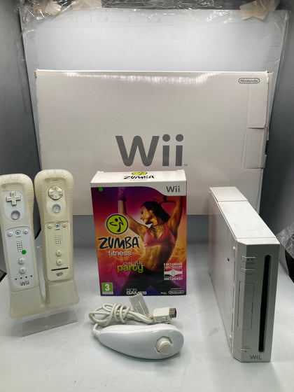 Nintendo Wii + Zumba Fitness, Wii Sports & Just Dance