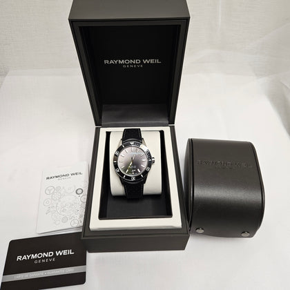 Raymond Weil - Freelancer Diver Men’s Stainless Steel & Rubber Black Dial