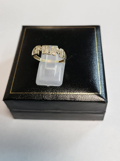 9ct Yellow Gold Mum Ring with Clear Stones - Size Q - 1.82g total - Hallmarked
