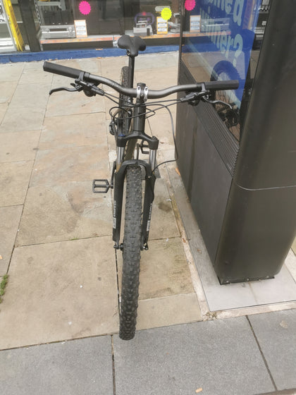 Trek Marlin 5 Hardtail Grey Medium Frame 16 Speed 29