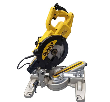 Dewalt DWS774 Sliding Compound Mitre Saw