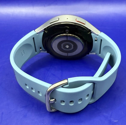 Samsung Galaxy Watch 6 44mm (SM-R945) GPS / LTE Silver Boxed - Chesterfield
