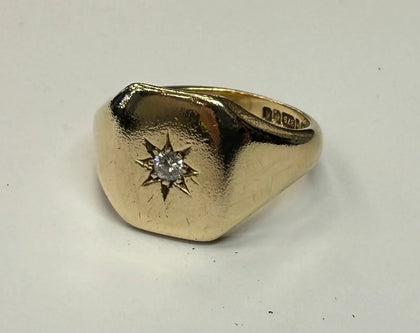 9ct yellow gold signet ring size S