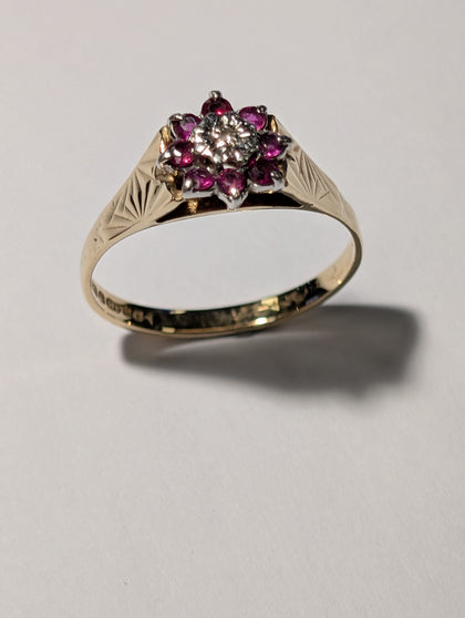 9ct Gold Diamond & Red Stone Ring Size O 1/2