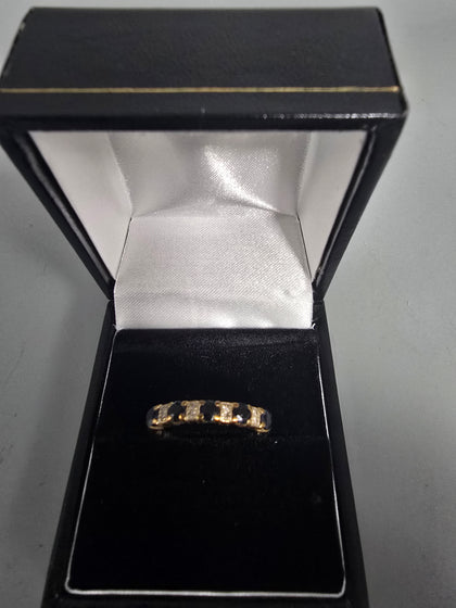 9CT 1.9 Gold Ring With Stones Size L