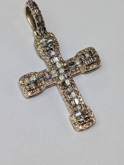 10CT GOLD DIAMOND CROSS PRESTON STORE