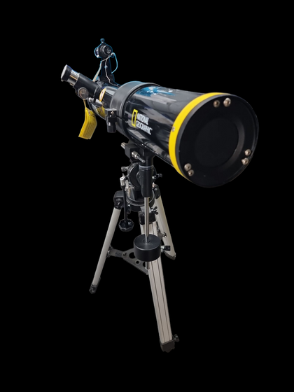 National Geographic 76/700 EQ Reflector Telescope unboxed with stand