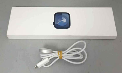 AX APPLE  Watch Series 9 (Cel) , Midnight Aluminium, 41mm, boxed with charger