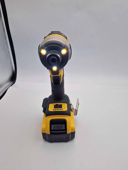 DeWALT 18V Cordless DCF887 Brushless Impact Driver - 5.0AH Batt (No Charger) *LIKE NEW**