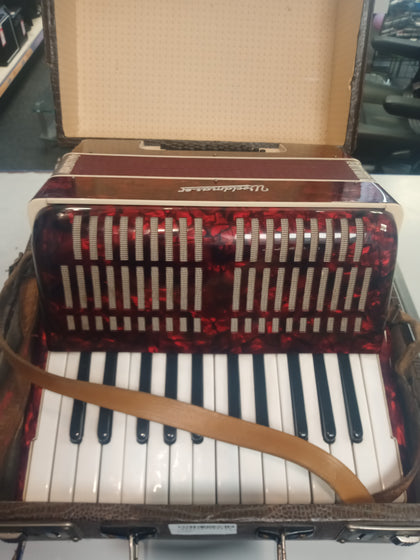 Worldmaster Accordion