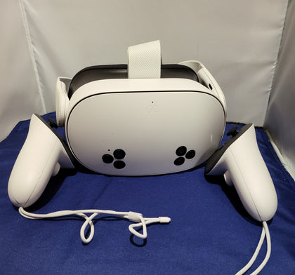 Meta Quest 3S VR Headset (With Controllers) - 128GB