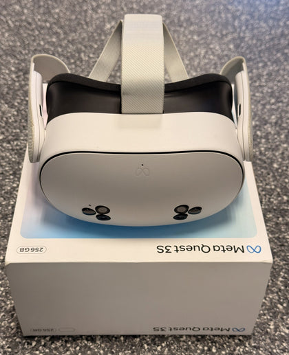 Meta Quest 3S VR Headset (With Controllers) - 256GB