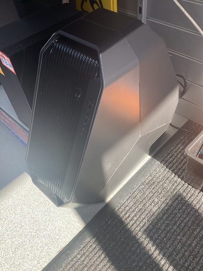 Alienware Area-51 Threadripper Edition R7 GPU GTX1060 6GB 20GB RAM