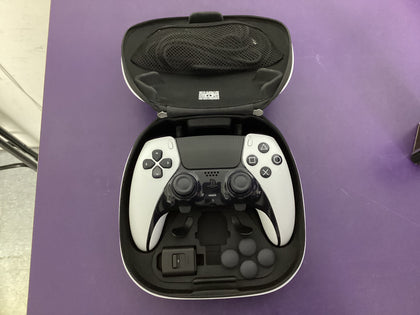 PS5 DualSense Edge controller