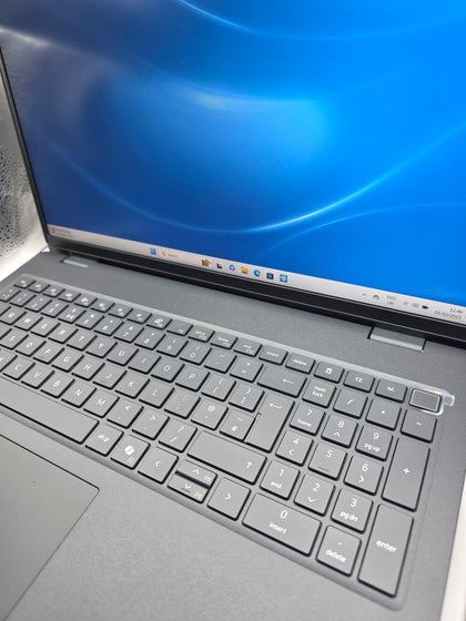 Dell 16 Pro Laptop