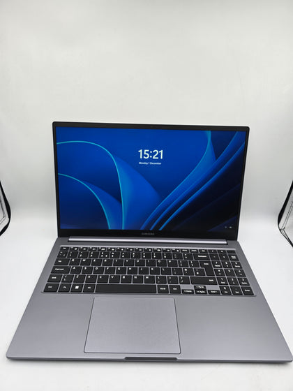 Samsung note book 4 windows 11 8GB ram 512ssd boxed