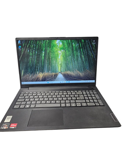 Lenovo V15 G2 15-inch (2022) - Ryzen 5 5500U - 8GB - SSD 512GB