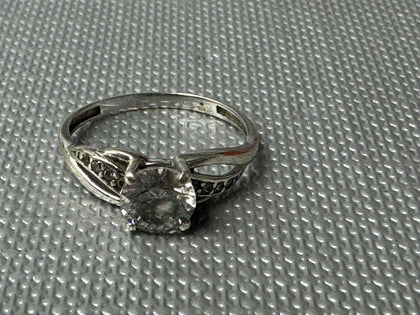 9ct White Gold Ring with Clear Stones.