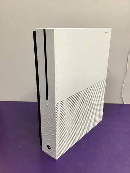 Xbox One S no controller or cables