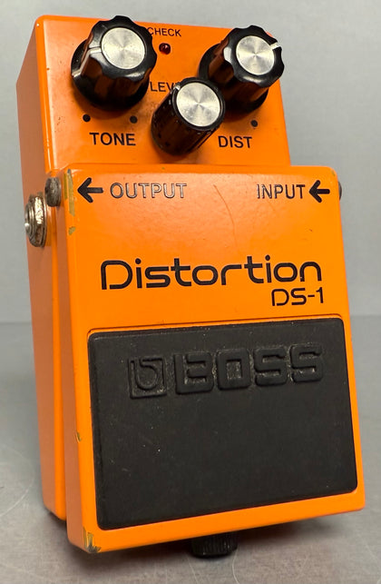 Boss DS-1 Distortion Pedal ** Unboxed **
