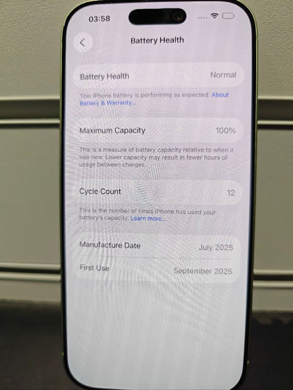 Apple iPhone 17 (A3520) 256GB Sage, Unlocked