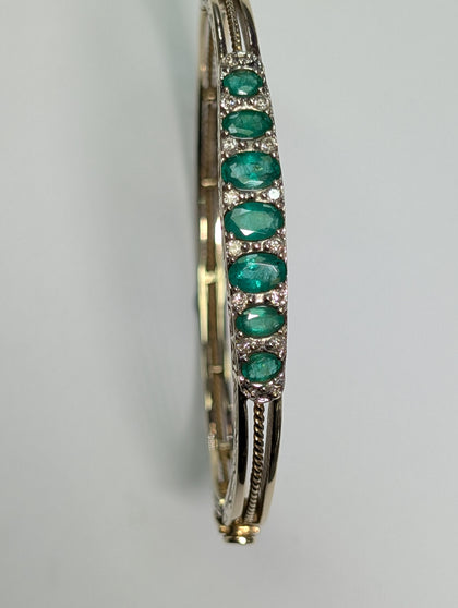 9ct Gold Diamond & Emerald Patterned Bangle