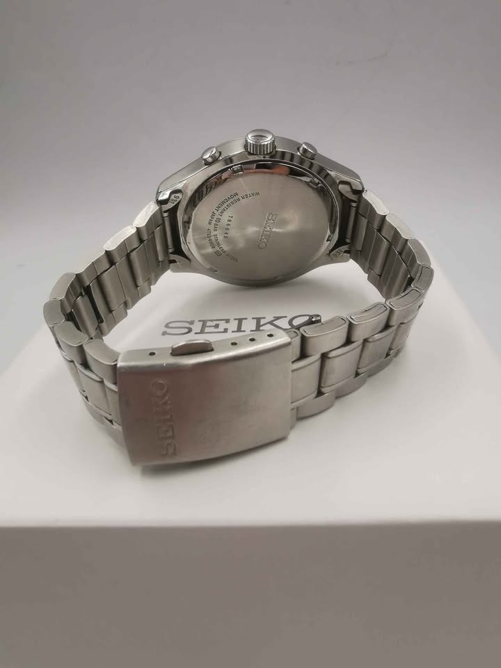 Seiko 4T53-00B0 Men's Stainless Steel Quartz Watch With Original