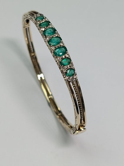 9ct Gold Diamond & Emerald Patterned Bangle