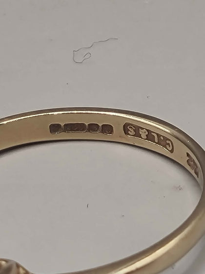 9ct Yellow Gold Ladies Ring With CZ Stone - Size P - 1.51 Grams