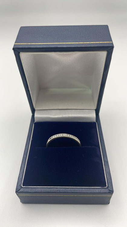 9ct diamond gold ring