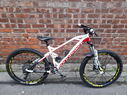 Mondraker Dune R 2015 Full Suspension Mountain bike Red And White