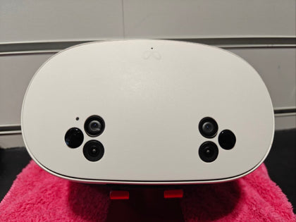 Meta Quest 3S VR Headset (With Controllers) - 128GB